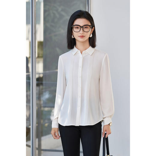 「风琴褶皱」压褶衬衫 前幅立体压褶 百搭不出错气质单品  米思阳2026春季新款时尚轻奢衬衫简约压褶设计感休闲上衣女款5177 商品图3