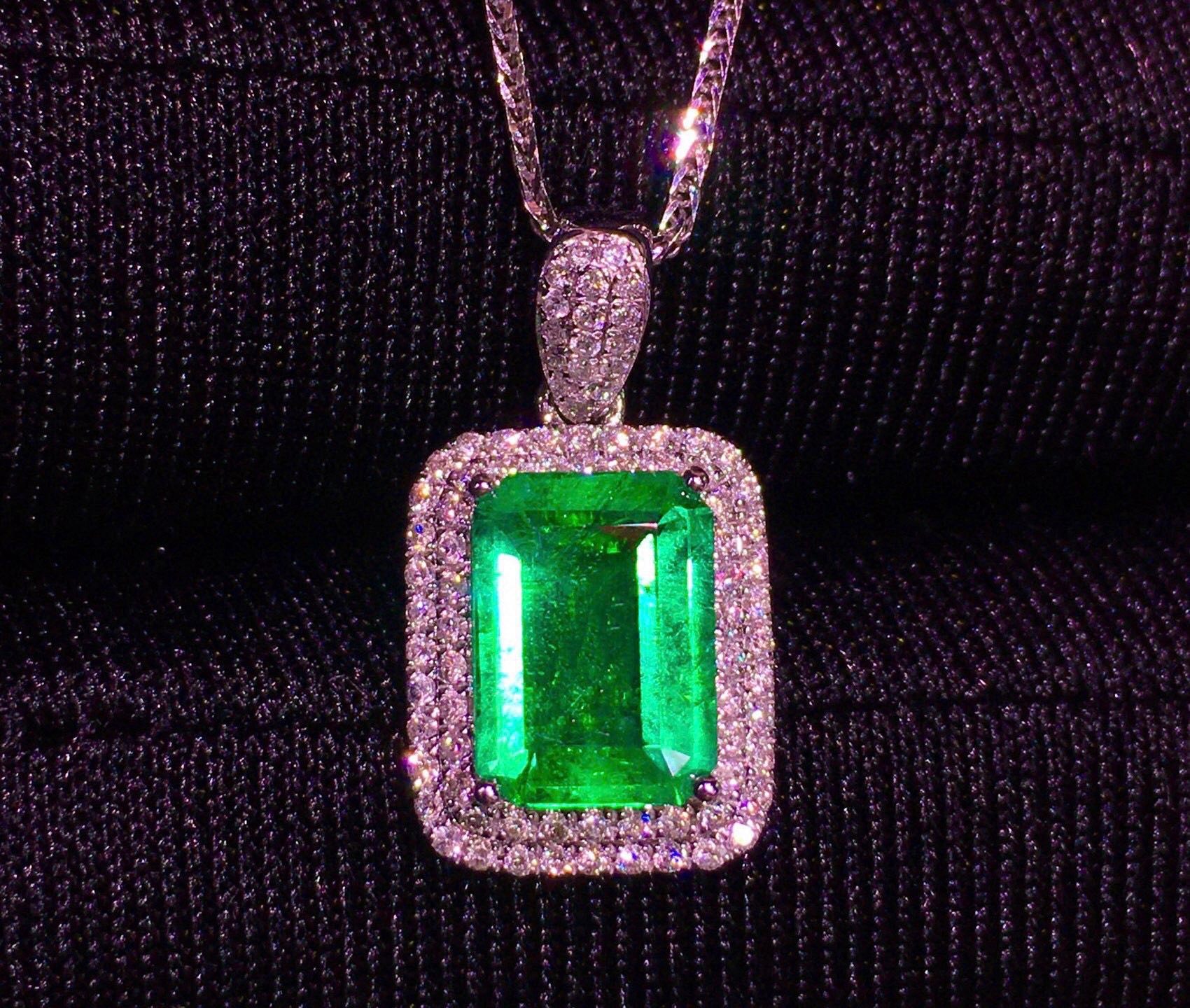 1.62ct祖母绿吊坠