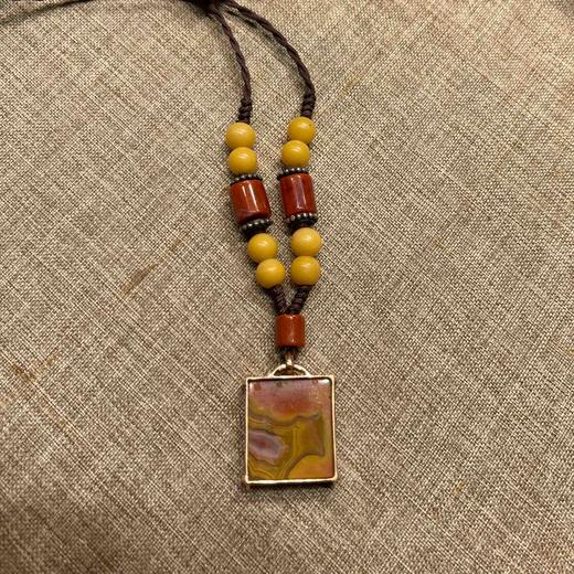 1900元/个战国红吊坠 商品图0