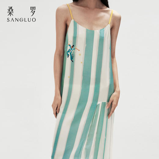 辣目洋子同款】桑罗蓝白条纹热带吊带裙25年春夏新品宅家度假 商品图4