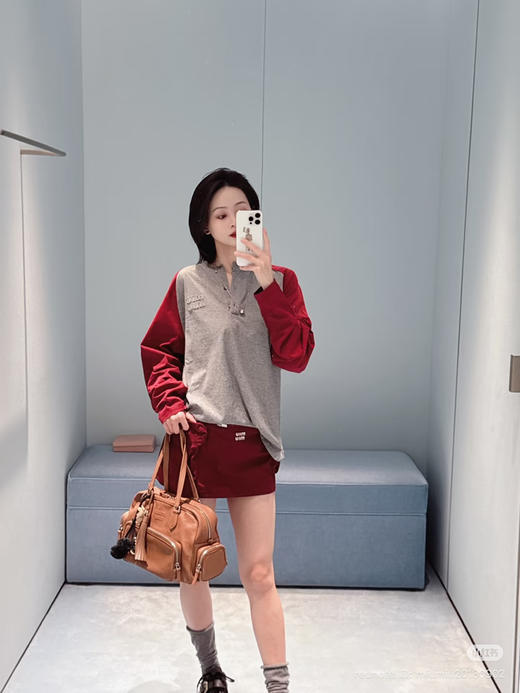 312-1 渠道货 miu休闲插肩袖 拼接色 蓝灰色短袖/红灰色长袖 商品图13