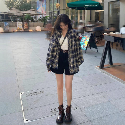 洋气女式格子衬衫外套 春秋季防晒宽松休闲衬衣 长袖上衣宽松型 经典格仔衬衫 商品图2