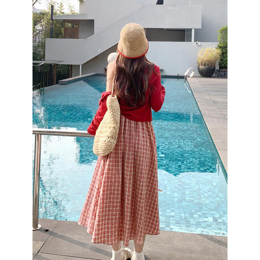 <曾小咸推荐>3.14现货秒杀 ！微信超特价！韩系度假格子吊带连衣裙 日常249.99 立减120 秒杀129.99！！ 商品图4