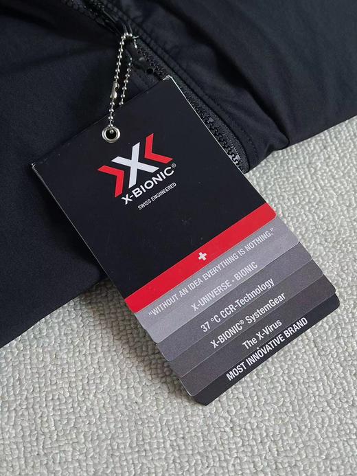 X-BIONIC 旷野隐者户外防风拒水中量连帽夹克 商品图5