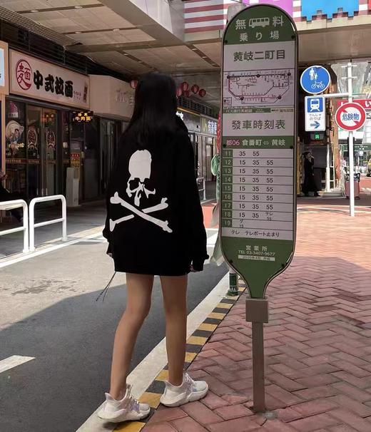 F031256春季新品时尚百搭潮流骷髅反光字母印花重磅高街圆领卫衣 商品图9