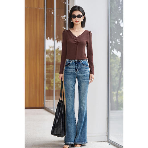 剩M 咖色针织上衣+微喇牛仔裤套装5R25CG5039 商品图1