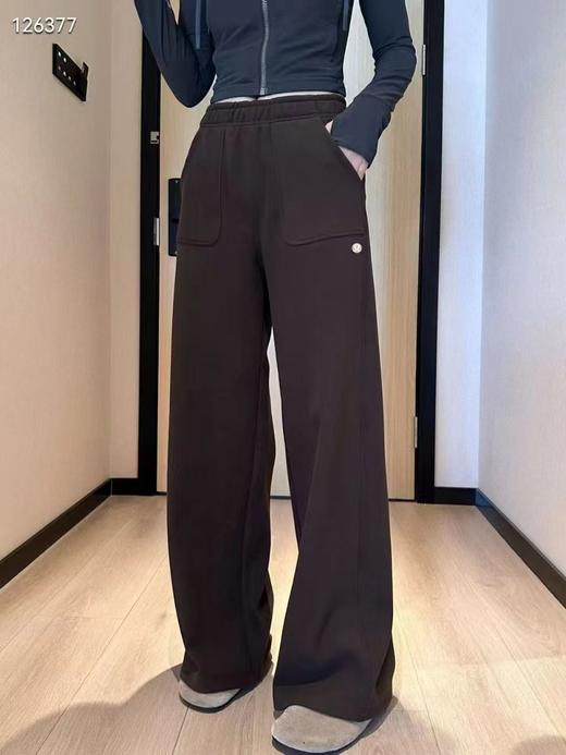 F031262暖皮绒休闲大口袋垂感宽松遮肉显瘦女士阔腿裤长裤 商品图9