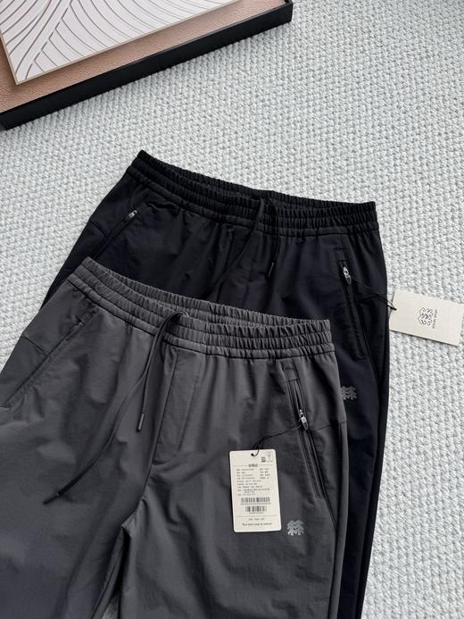 点此购买 可隆夏季男士火山岩防风防泼水防晒UPF50+抗菌长裤 tuo 342119 商品图10