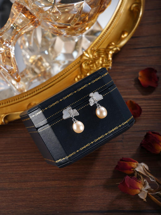 子佩集【幸好相遇】银S925珍珠惜王妃耳钉【E3913】双色银杏叶2602 商品图9