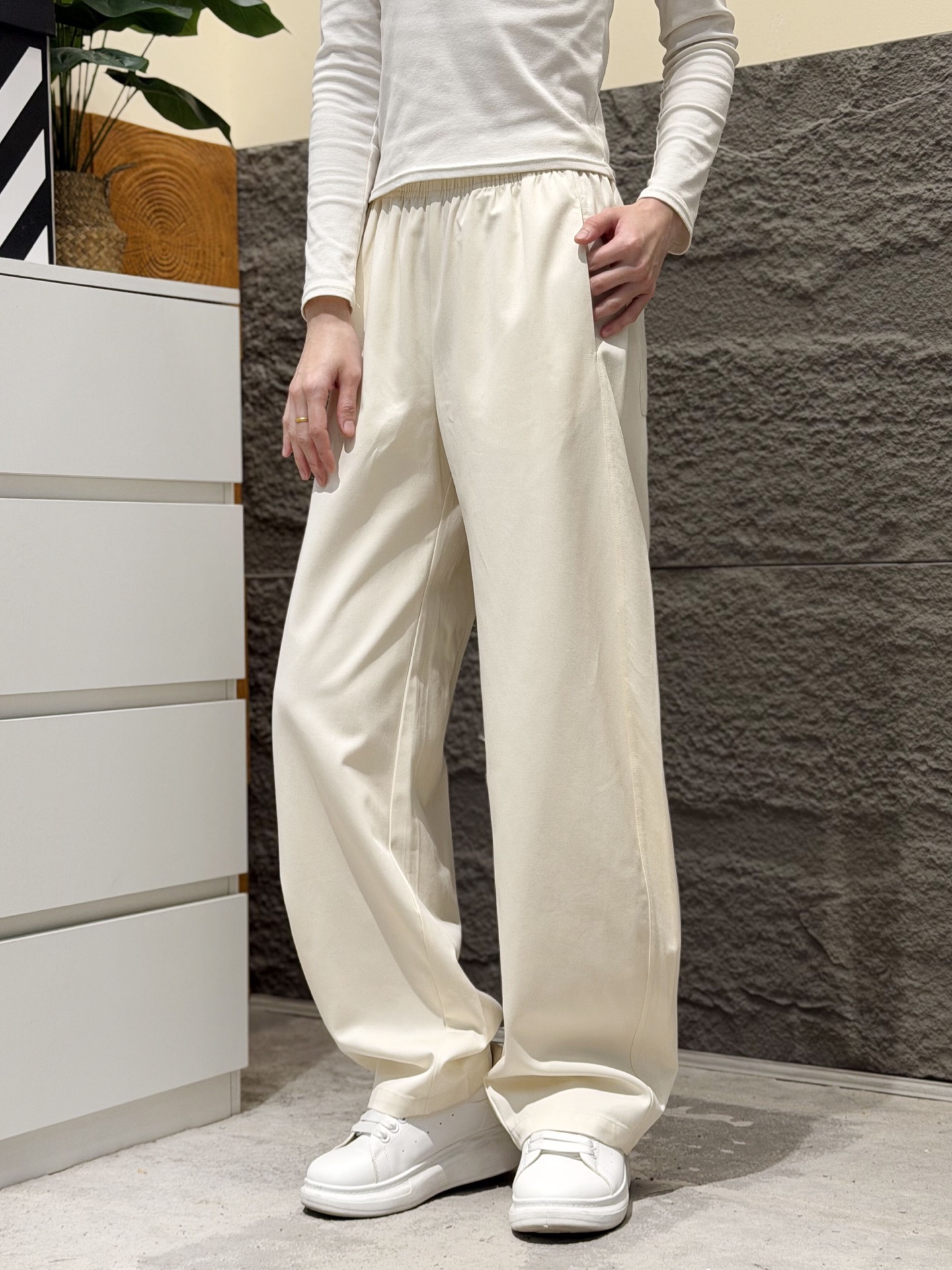 原单，迪桑特ins风香蕉裤，人人都可以驾驭！