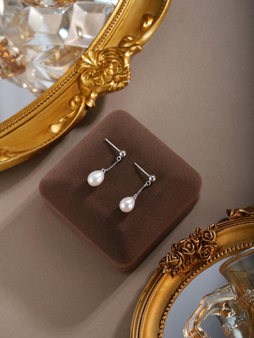 子佩集【静谧摇曳】银S925珍珠惜王妃耳钉【E4287】双色链条吊球2602 商品图5