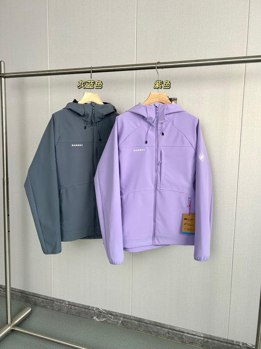 点此购买 猛犸象春秋季女士第七代户外防泼水运动休闲夹克 zc 342056 商品图0