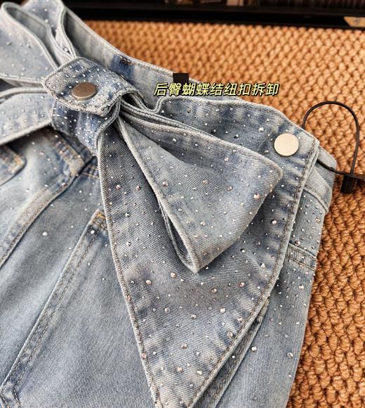点此购买 ANN  ANDELMA*女士后腰可拆卸蝴蝶烫钻高腰阔腿牛仔裤 md 342115 商品图12