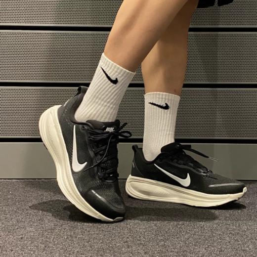 耐克  男子迈柔18跑步鞋 商品图1