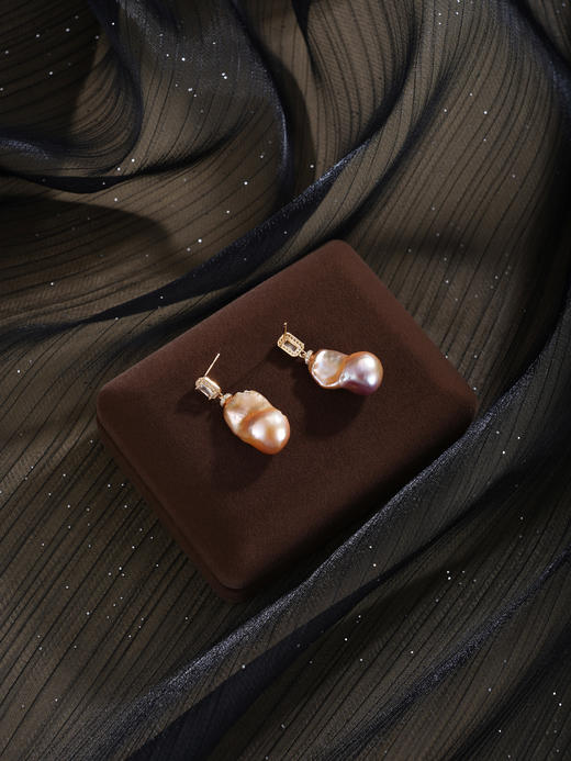 子佩集【潮汐华颂】银S925珍珠惜王妃耳钉【W7483】双色巴洛克方块2602 商品图4