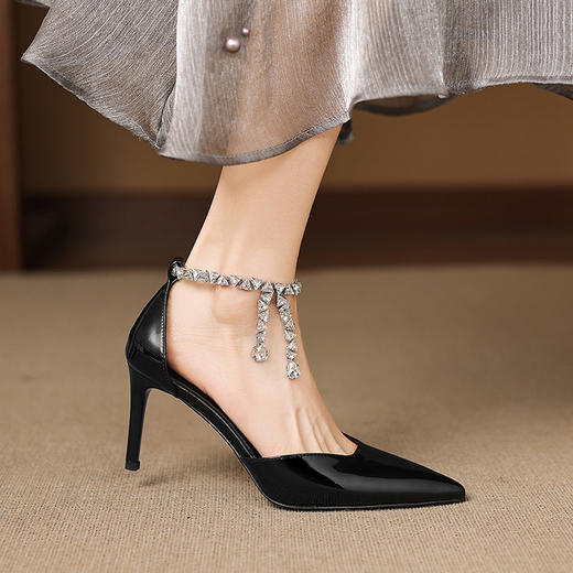 【预售5天】春新款性感时尚中空单鞋宴会尖头水钻细跟高跟鞋&7832 商品图2