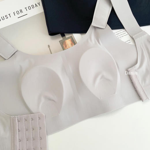 任意提阶梯智能肩带款显小提拉收副乳7档调节肩带固定杯不跑杯不空杯爆款内衣文胸 商品图4
