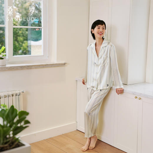 桑罗熊猫条纹印花女款睡衣套装亲肤透气长袖长裤情侣同款居家服 商品图0