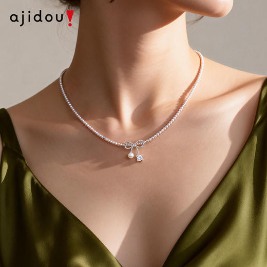AJIDOU阿吉豆项链女款短链毛衣链新年跨年礼物 商品图0