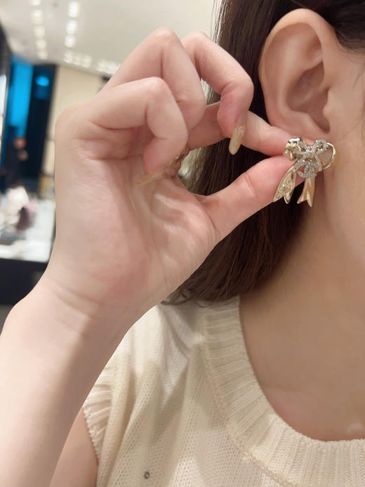 香奈儿 双层蝴蝶结双c耳环（XTY） 商品图0