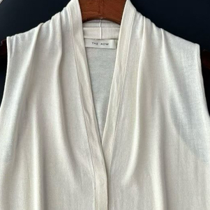 The Row原单春夏羊绒真丝无袖挂脖针织衫。 白色黑色灰色自己备注号码颜色。