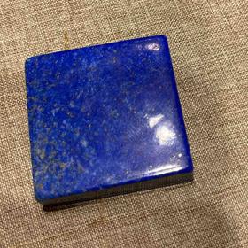 3000元/个青金石吊坠