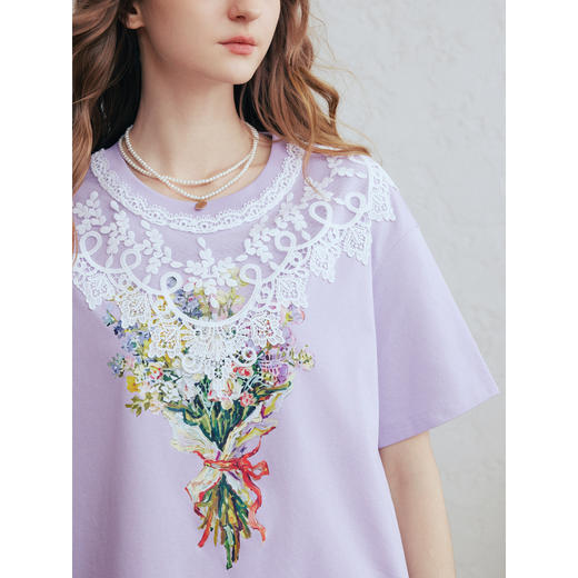 两三事 浅梦未央 2026春季新款小清新蕾丝拼接印花短袖t恤女宽松 商品图2