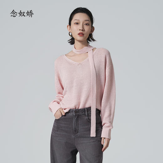 【商场同款】CNK6346 “ 飘带V领毛衫 ”天然亚麻材质 干爽舒适 宽松版型舒适自在 商品图0