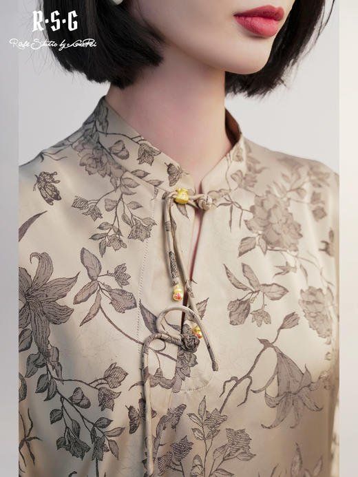 郭培成衣RSG「棕韵花笺」植物印花新中式连衣裙 商品图1