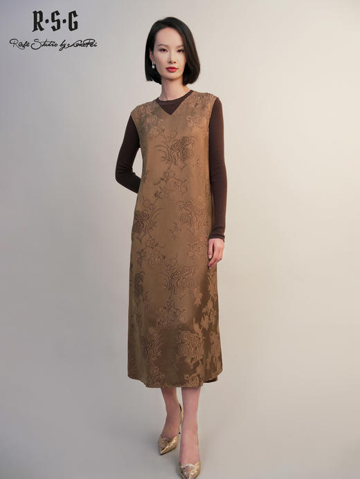郭培成衣RSG「棕调暗纹」无袖长款连衣裙 商品图0