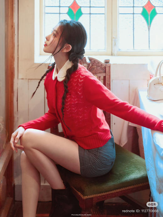 312-4 渠道圆正 刘浩存 miu蕾丝效果 羊绒针织开衫 polo翻领短袖 商品图9