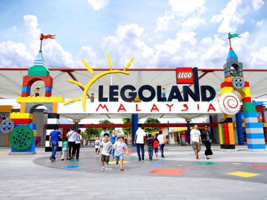 【五一】<新加坡+马来西亚5天亲子纯玩团>环球影城、乐高乐园、滨海湾花园、鱼尾狮身像、马六甲海峡、游览双子星塔、首相府、水上清真寺、鬼仔巷、热带水果园品尝榴莲 商品图0