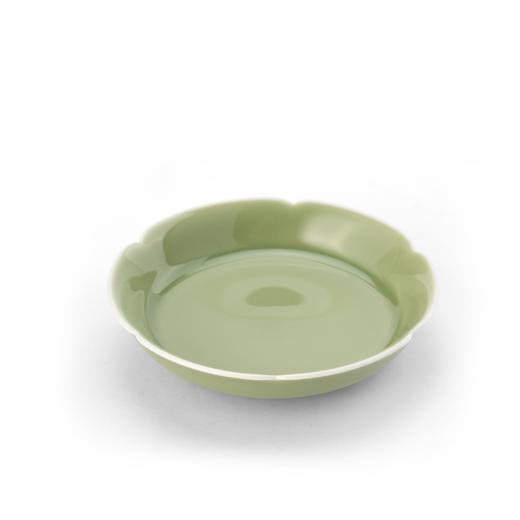 秘色染春 秘色是浙江越窑青瓷中的精华，色泽青翠浓郁，温润含蓄，俨然君子之风范。 商品图2