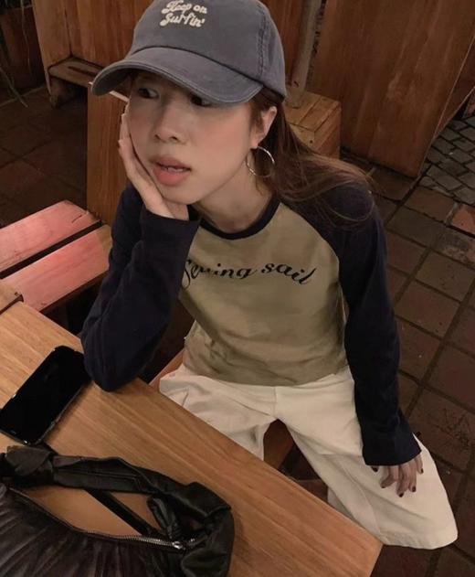 老米优品🎈3-5天！韩代同款！《竹节棉⛵ 航海风字母插肩撞色美式tee》把自由与热爱穿在身上，小宽松版型，舒适自在~ ！T260312A 商品图6