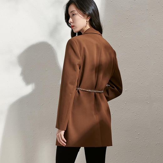 剩S 芳外新款通勤气质咖色女式西装拼接设计收腰直筒外套8T22AW0016 商品图4
