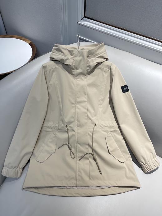 点此购买 艾高春秋季女士中长款连帽冲锋衣夹克 bk 342023 商品图10