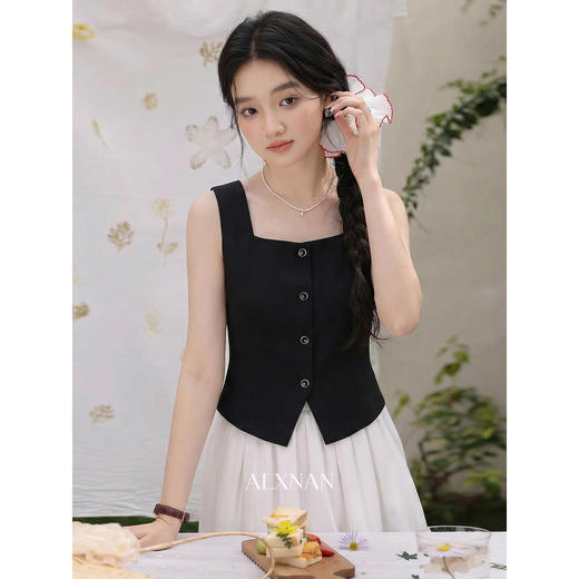 鹿向南「复古黑茶」黑色背心吊带女夏季新款开叉显瘦短款内搭上衣 商品图0