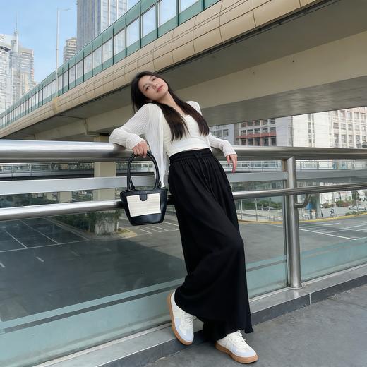 【GeLaiZi-素氧亚麻半身阔腿裙裤】软糯丝滑亚麻面料 自带空气感 遮胯藏肉 修饰腿型 拉高腰线 不挑年龄身材 轻松Get松弛感 微胖通勤约会百搭神裤 商品图4