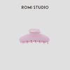 ROMI STUDIO“Cherry Kiss” 醋酸纤维轻量鲨鱼发夹头饰 24SSS162 商品缩略图3