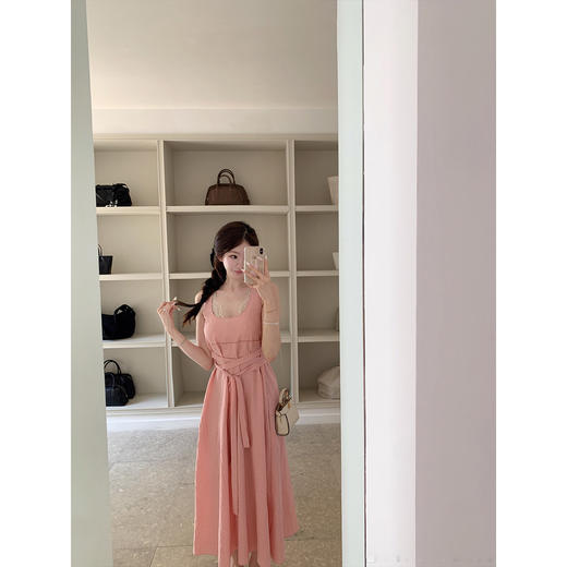 金蘑菇菇 vienne德鲁纳美术馆 / 复古气质甜 轻通勤格子连衣裙 商品图4