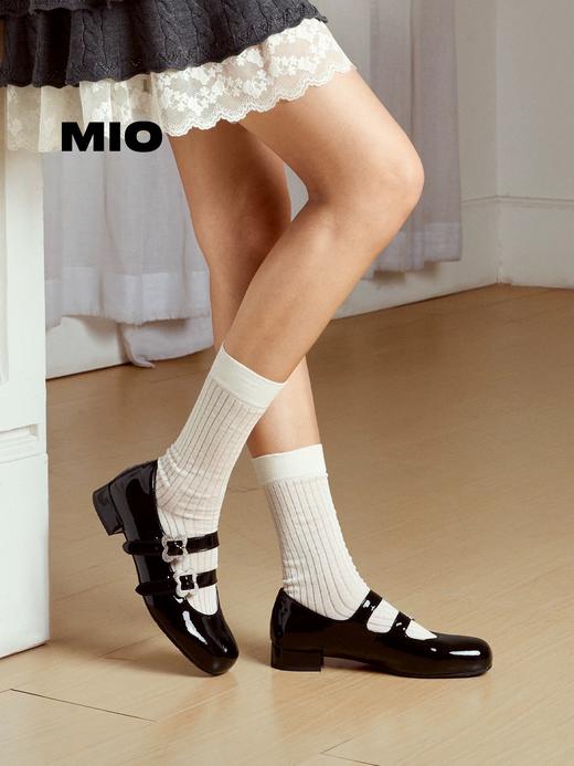BF楼MIO米奥2026春季新款圆头粗跟甜美风多字式扣带花朵饰扣玛丽珍鞋吊牌价1298 活动价1103 商品图1