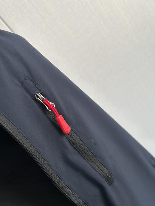 点此购买 海丽汉森春秋季男士户外防水防风透气梭织外套 zc 342076 商品图7