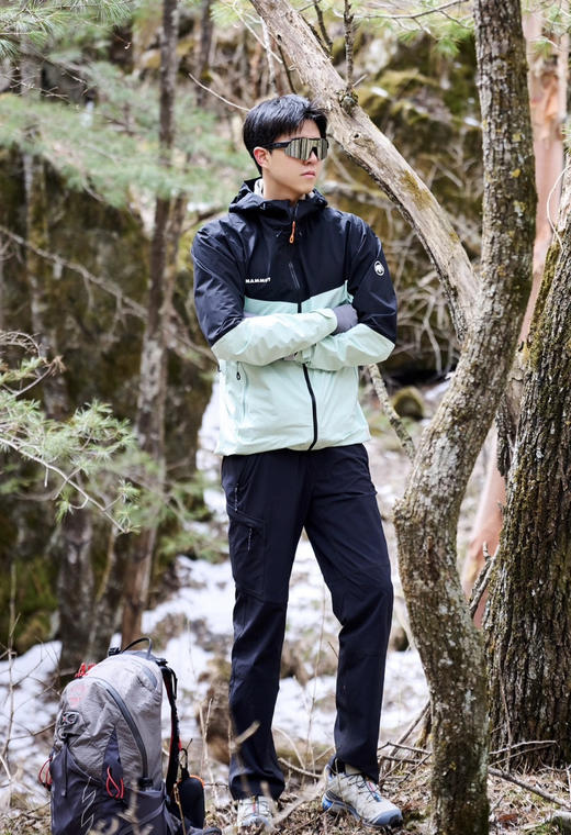 313-4 渠道圆正 MAM男士户外软壳长裤 运动休闲男裤 老朱穿M或L都可 商品图2