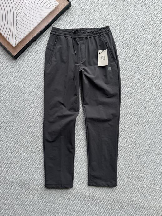 点此购买 可隆夏季男士火山岩防风防泼水防晒UPF50+抗菌长裤 tuo 342119 商品图1