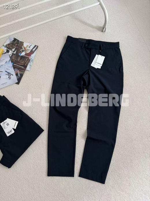 原单正品 J.Lindeberg男士高尔夫裤吸湿排汗四向延展舒适贴合耐用耐穿
线上1700+
尺码 170-175-180-185 商品图0