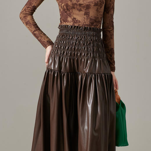 剩XL 芳外新款复古高腰显瘦半身裙松紧褶皱PU皮气质裙子女8I24AI0213 商品图4