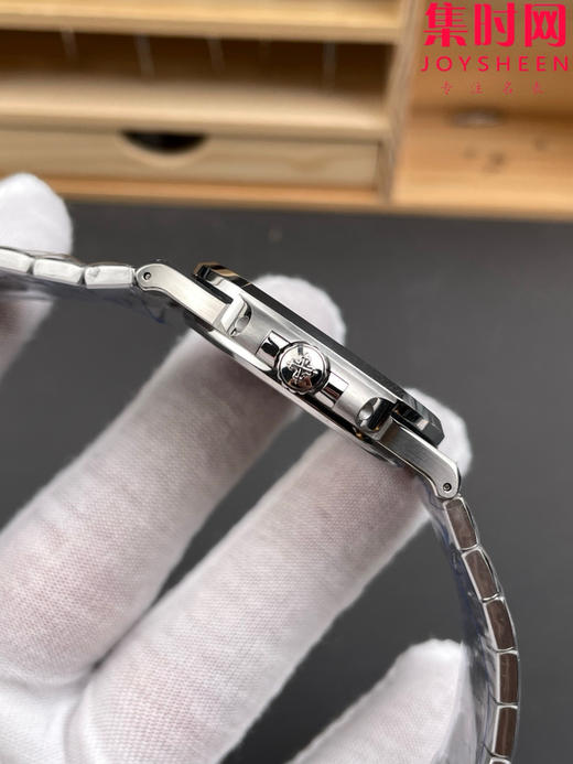 百达翡丽DDF鹦鹉螺5711系列 白盘 男士腕表 丹东324一体机 商品图3