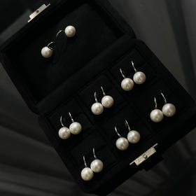 订单客户加单 一起了 淡水珍珠高跟鞋耳环 11-12mm 正圆强光 面好面基本无暇 有生长痕迹 没有大坑洼 上耳效果温润大气 S925 银镀白金配件