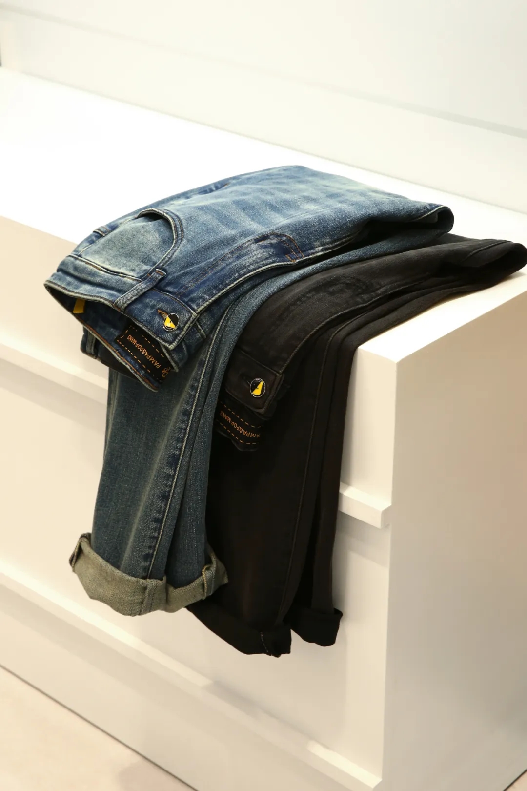 经典返场～小眼睛大牛，莱卡弹力直筒牛仔裤……时髦前沿风向标！