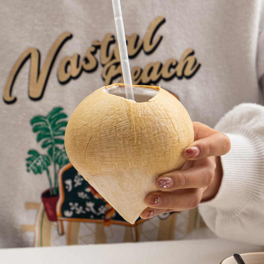 版纳发货泰国香奶椰进口牛奶椰皇煲鸡汤一椰两吃肉嫩汁甜 商品图3